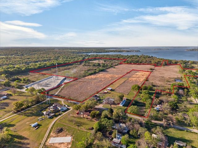 696 E Will White Road, Tool, TX 75143