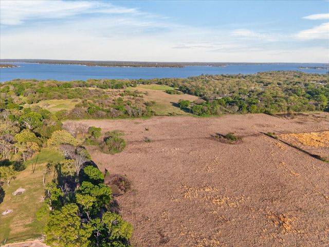 696 E Will White Road, Tool, TX 75143