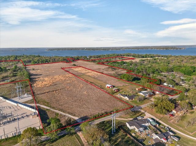 696 E Will White Road, Tool, TX 75143