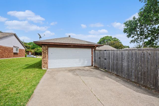 7321 Burke Circle, Plano, TX 75025