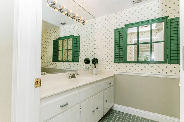 7530 Rasmussen Rd, Loomis, CA 95650