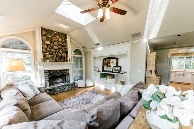 7530 Rasmussen Rd, Loomis, CA 95650