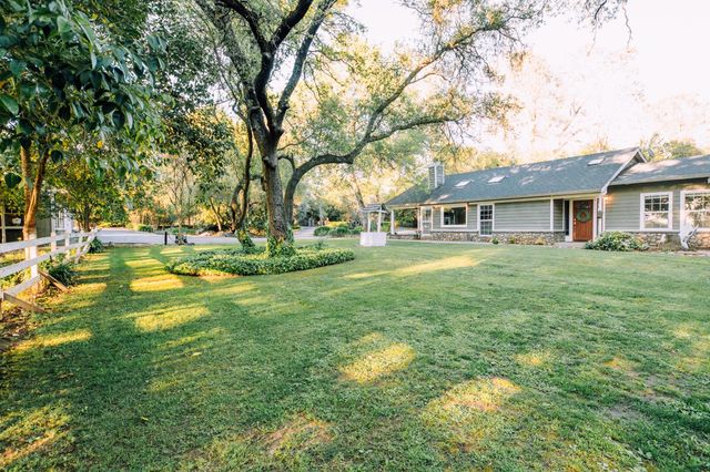 7530 Rasmussen Rd, Loomis, CA 95650