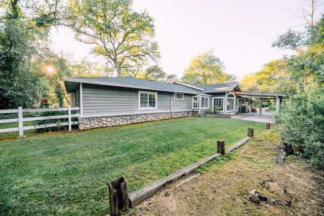 7530 Rasmussen Rd, Loomis, CA 95650