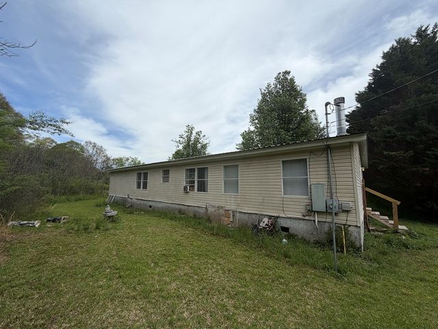 1241 Back Penn Road, Summerville, GA 30747