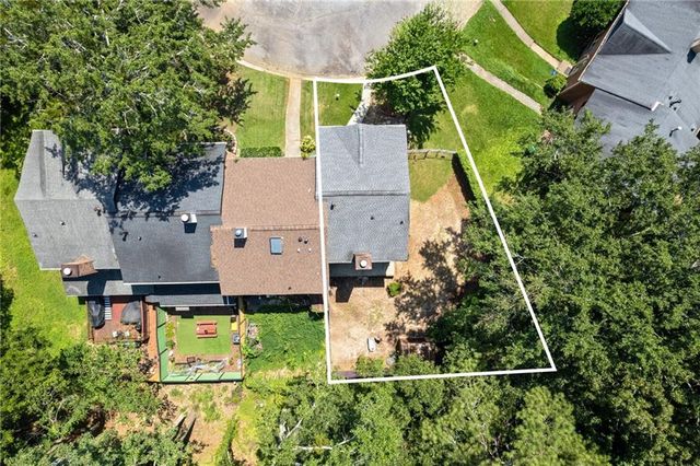 5278 Oakridge Drive, Stone Mountain, GA 30083