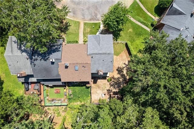 5278 Oakridge Drive, Stone Mountain, GA 30083