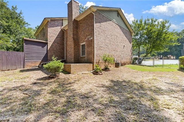 5278 Oakridge Drive, Stone Mountain, GA 30083