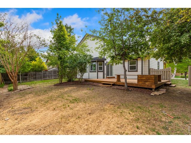 2212 Stonegate Dr, Fort Collins, CO 80525