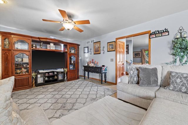 109 Prairie DRIVE, Walworth, WI 53184