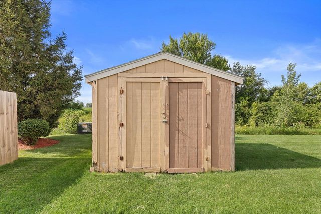 109 Prairie DRIVE, Walworth, WI 53184