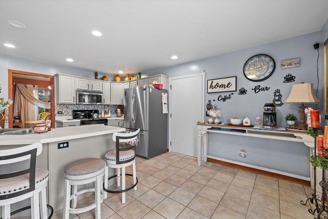 109 Prairie DRIVE, Walworth, WI 53184