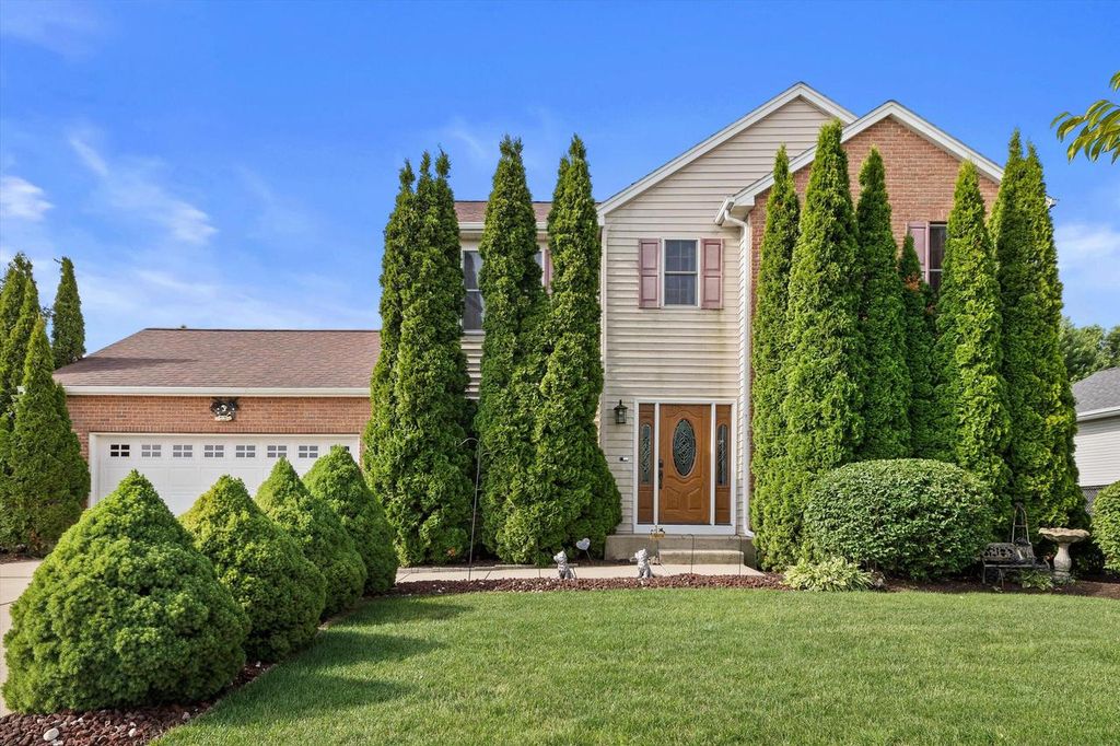 109 Prairie DRIVE, Walworth, WI 53184