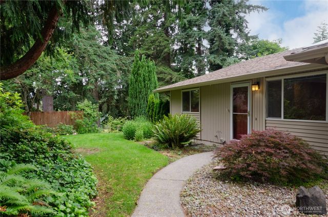 5211 53rd Street W, University Place, WA 98467