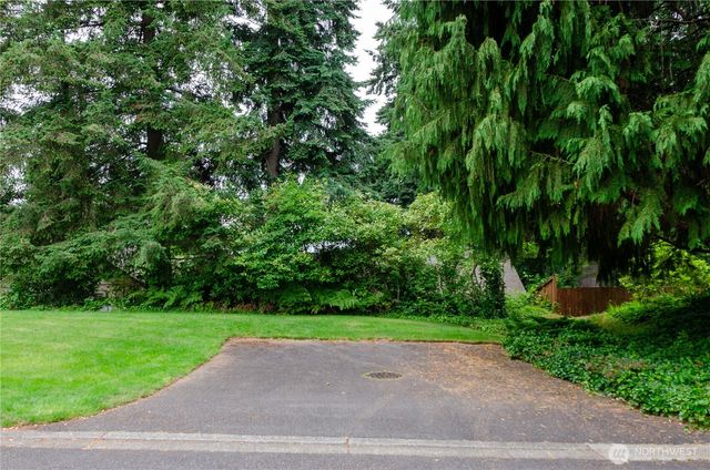 5211 53rd Street W, University Place, WA 98467