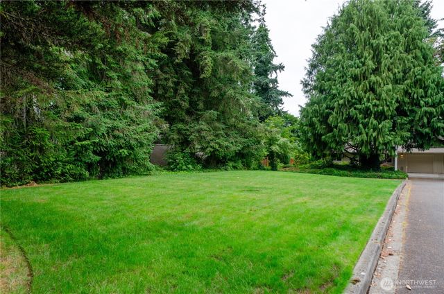 5211 53rd Street W, University Place, WA 98467