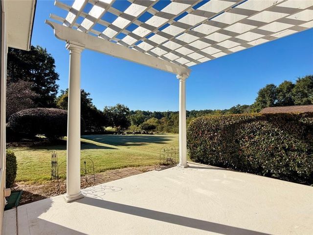2394 Shoreline Parkway, Villa Rica, GA 30180