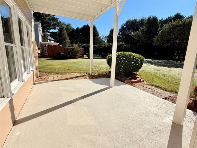 2394 Shoreline Parkway, Villa Rica, GA 30180