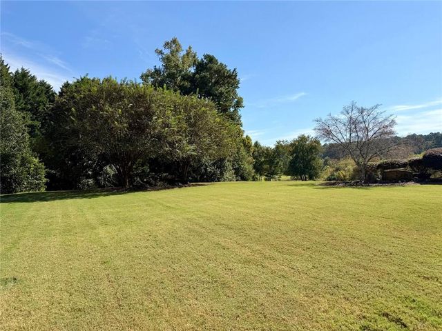 2394 Shoreline Parkway, Villa Rica, GA 30180