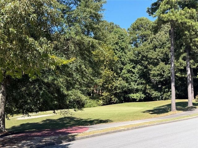 2394 Shoreline Parkway, Villa Rica, GA 30180