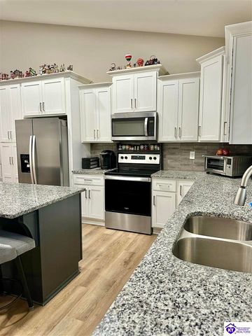 305 Summit Creek Drive, Elizabethtown, KY 42701