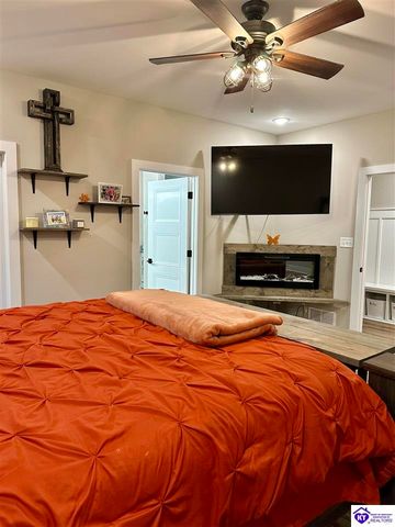 305 Summit Creek Drive, Elizabethtown, KY 42701