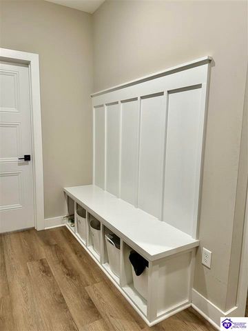 305 Summit Creek Drive, Elizabethtown, KY 42701