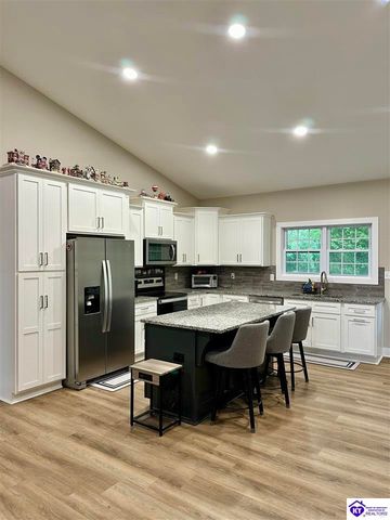 305 Summit Creek Drive, Elizabethtown, KY 42701