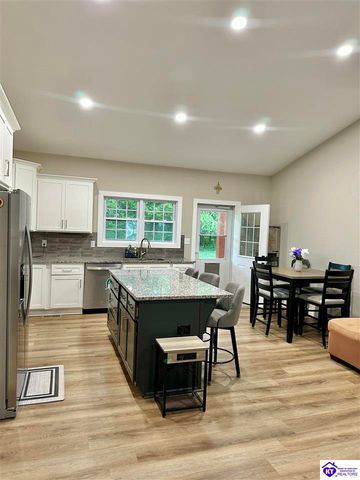 305 Summit Creek Drive, Elizabethtown, KY 42701
