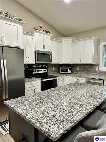 305 Summit Creek Drive, Elizabethtown, KY 42701