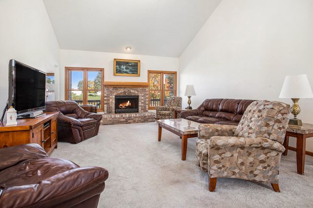 18 W Suttons Ridge, Newton Twp, MI 49014