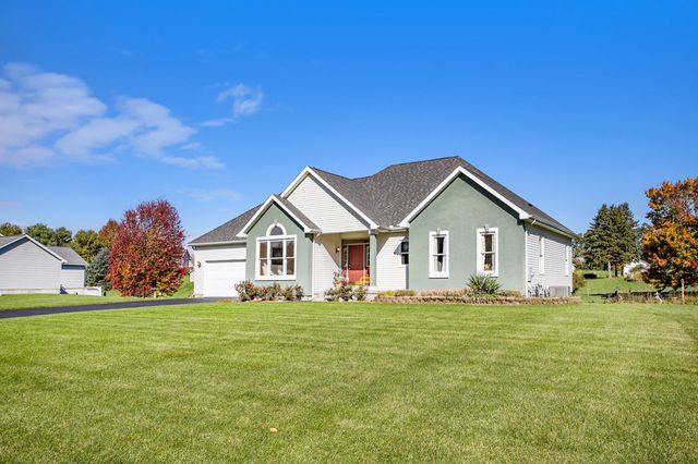 18 W Suttons Ridge, Newton Twp, MI 49014