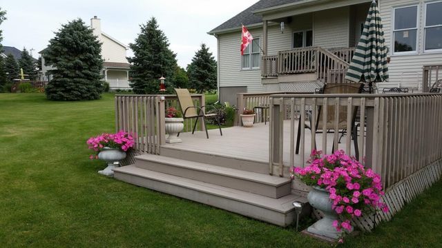 18 W Suttons Ridge, Newton Twp, MI 49014