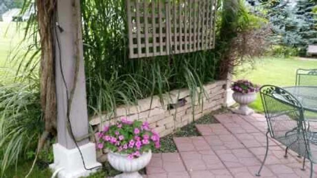 18 W Suttons Ridge, Newton Twp, MI 49014