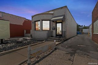 5641 Schaefer, Dearborn, MI 48126