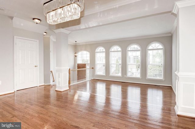 21264 VICTORIAS CROSS TER, Ashburn, VA 20147