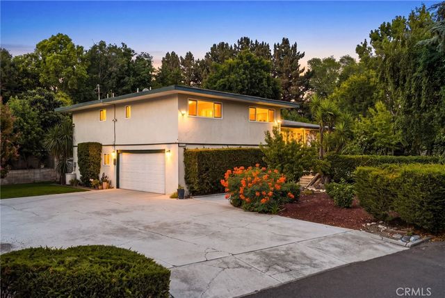 2449 Euclid Crescent E, Upland, CA 91784