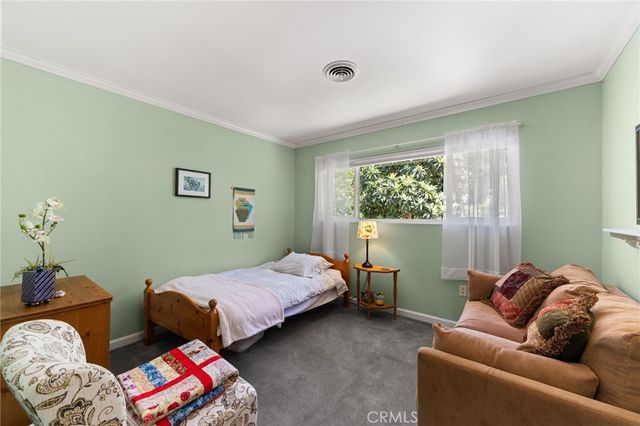 2449 Euclid Crescent E, Upland, CA 91784