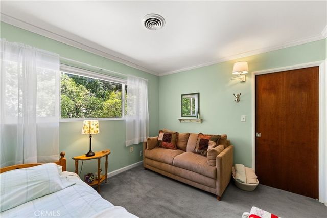 2449 Euclid Crescent E, Upland, CA 91784