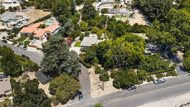 2449 Euclid Crescent E, Upland, CA 91784