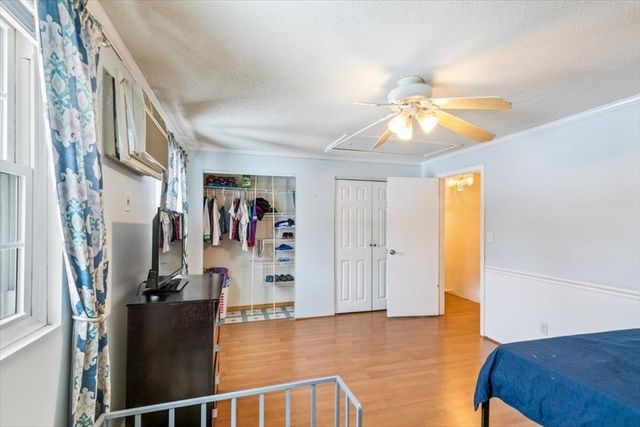 945 Riverside Dr 3B, Methuen, MA 01844