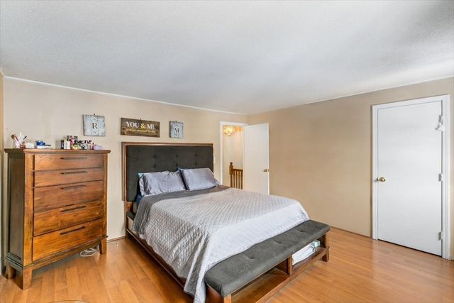 945 Riverside Dr 3B, Methuen, MA 01844