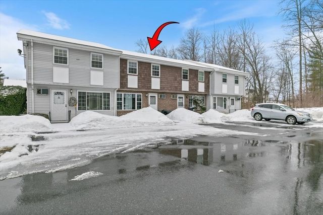 945 Riverside Dr 3B, Methuen, MA 01844