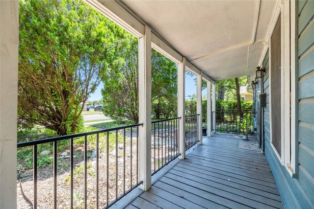 1811 4th Street, Brownwood, TX 76801