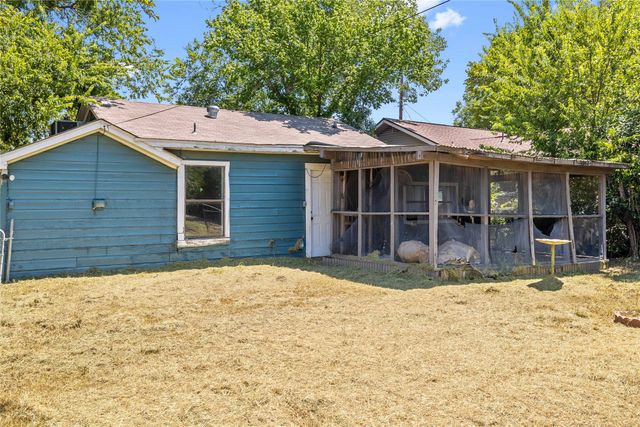 1811 4th Street, Brownwood, TX 76801