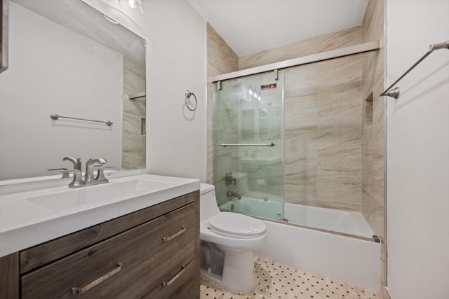 8007 Ambach Way, Hypoluxo, FL 33462