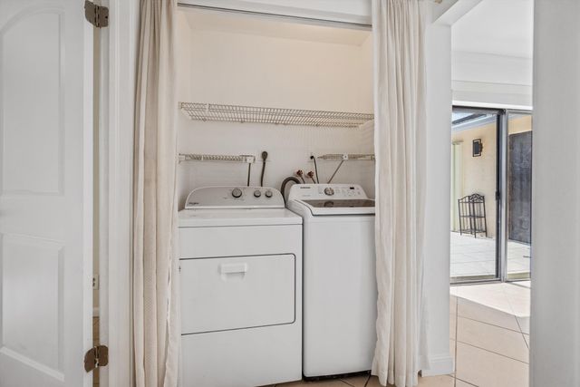 8007 Ambach Way, Hypoluxo, FL 33462