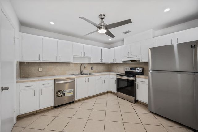 8007 Ambach Way, Hypoluxo, FL 33462