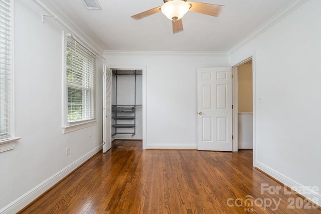 564 Wakefield Drive B, Charlotte, NC 28209