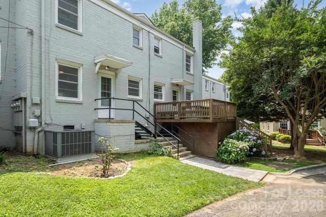 564 Wakefield Drive B, Charlotte, NC 28209